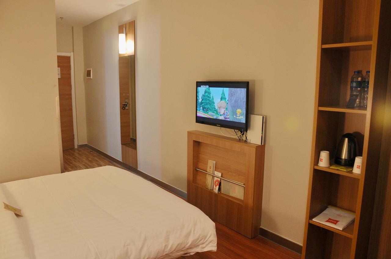 ホテル Ibis Luoyang Hi Tech Dev Zone エクステリア 写真